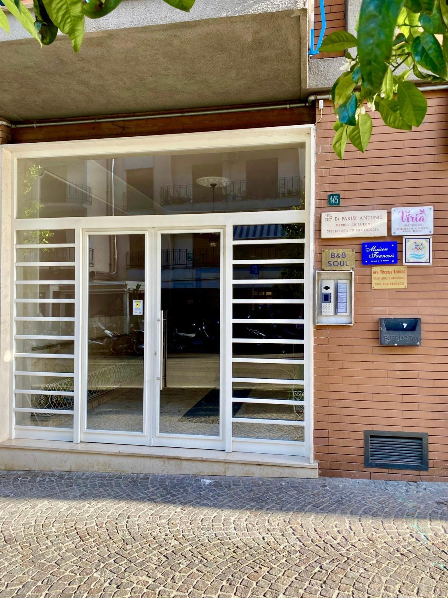 Bluemagi Hotel Sorrento Exterior photo